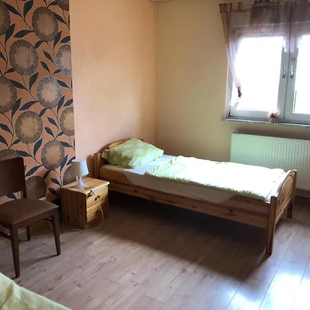 Monteurunterkunft Vendégház Oberhausen-Rheinhausen